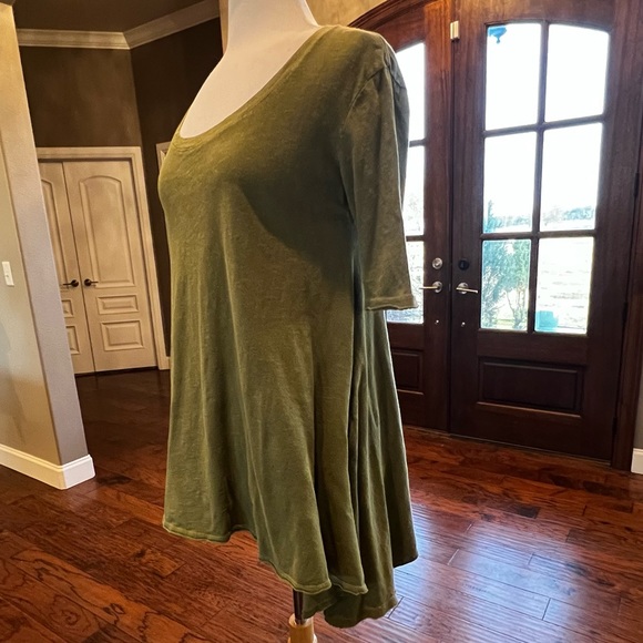 Free People Green Melrose Swing Tunic Top Size Small Green Oversized Raw Edges - Picture 7 of 16